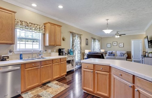 Castle Hayne Casa | Quiet and nestled away