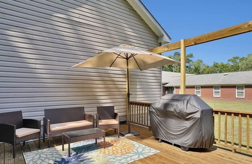 Castle Hayne Casa | Quiet and nestled away