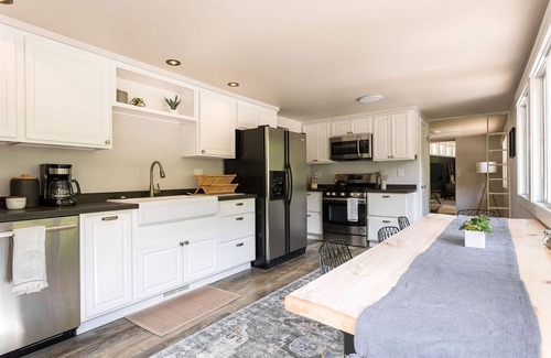 Rapid City Cabina | Quiet and Peaceful Retreat in Spectacular Cleghorn Canyon