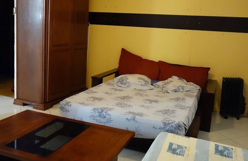Hydra Casa | Quiet and secure location, parking, near the French Embassy