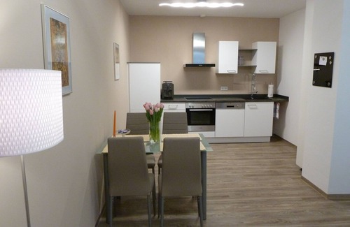 Mogeldorf Apartamento | Tranquilo y espacioso apartamento de 2 habitaciones con buenas conexiones de transporte.