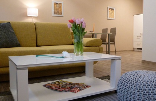 Mogeldorf Apartamento | Tranquilo y espacioso apartamento de 2 habitaciones con buenas conexiones de transporte.