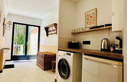 Menotey Apartamento | Quiet and warm gîte, ideal for families or 2 couples, with patio and BBQ