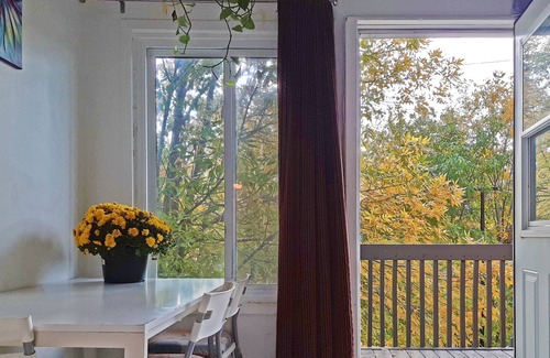 Cote-Saint-Paul Apartamento | Quiet Apartment 3 min walk to metro 10 min to downtown