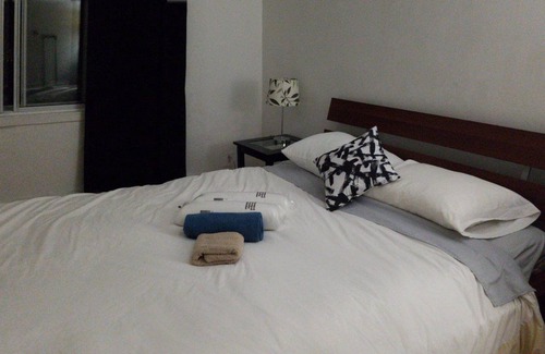 Cote-Saint-Paul Apartamento | Quiet Apartment 3 min walk to metro 10 min to downtown