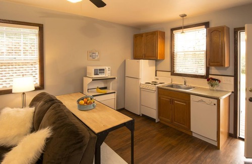 Jacoby Creek Cabaña | Quiet Bayside Hideaway