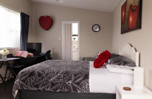Palmerston North Casa | Quiet Boutique Generous Breakfast