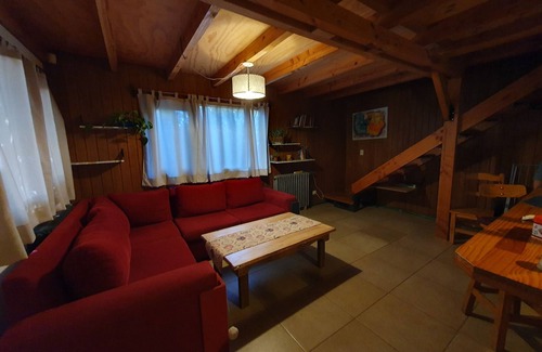 San Carlos de Bariloche Cabina | Quiet cabin close to the center, with parking