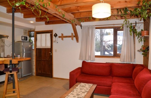 San Carlos de Bariloche Cabina | Quiet cabin close to the center, with parking