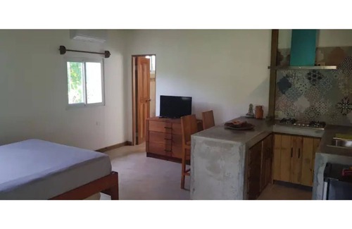 Big Creek Apartamento | Quiet casita 200 mts away from the beach