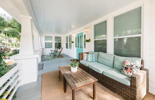 Historic Uptown Apartamento | Quiet Charming Central Historic Guesthome Downtown