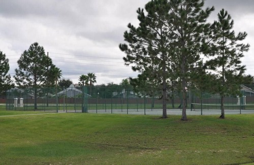 West Kissimmee Casa | Tranquilo, limpio, vistas al parque, Disney-3. 5 millas, muy bien cuidado casa!