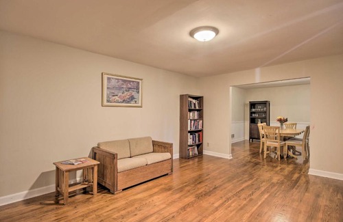 Columbia Casa | Quiet Columbia Home with Fire Pit and Pool Table!