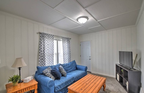 Highland Casa | Quiet & Comfortable 2 Bed Corporate Near 80/94 A Richard St Main Floor