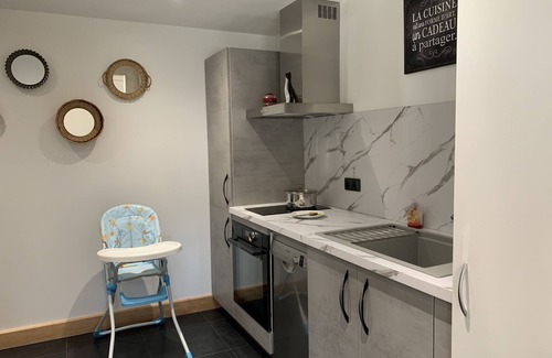 Valsonne Apartamento | Casa contemporánea tranquila