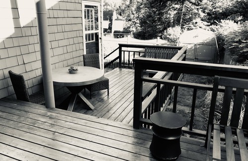 Greenwich Casa | Quiet Convenient Downtown Large Sunny Unit with Newly Renovated Private Bathroom