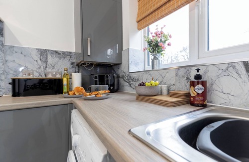 Guisborough Apartamento | Quiet Corner Haven. 100m to picturesque market town. Family & pet friendly.