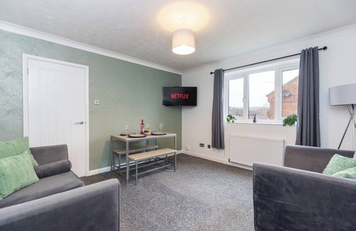 Guisborough Apartamento | Quiet Corner Haven. 100m to picturesque market town. Family & pet friendly.