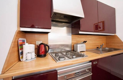 Santa Maria Novella Apartamento | QUIET & COSY APARTMENT BY SANTA MARIA NOVELLA SQUARE AND TRAIN STATION