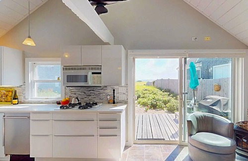 Cape Cod Casa | Quiet cottage on the beach with deck, grill, AC, & water views