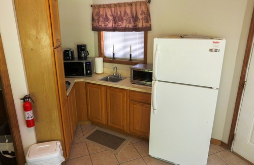 Asheville Cabaña | Tranquilo ambiente campestre, 1/8 mi., Principal gro. tienda, puntos de venta, 5. 3mi. el centro de As