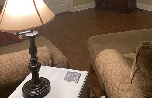 Freestate Cabaña | Quiet country cottage - 5 min from major interstates