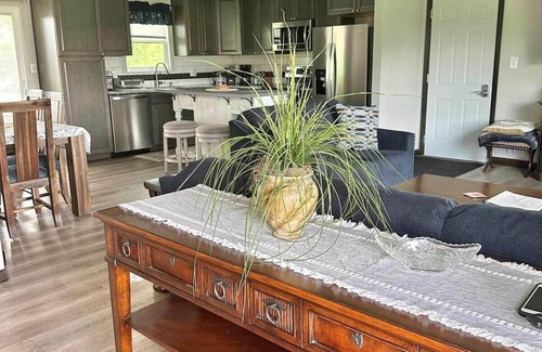 Independence Casa | Quiet country feeling in the city. 3 bed 2 bath.