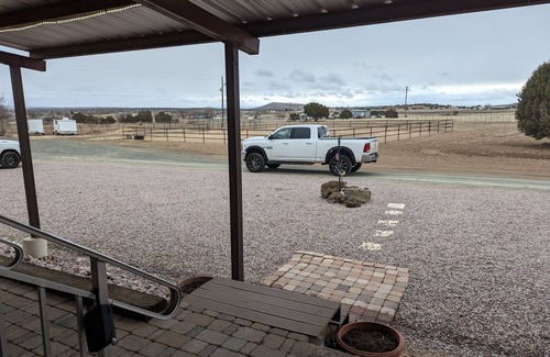 Paulden Casa | Quiet Country Living with horse facilities!!