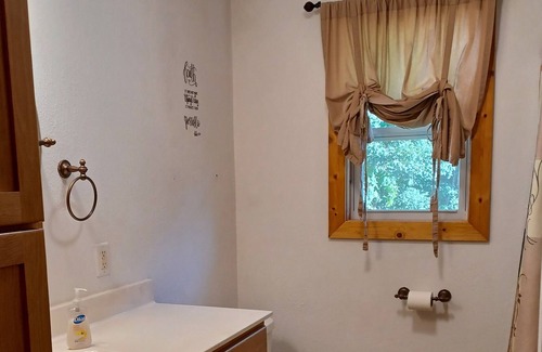 Akeley Casa | Quiet country location close to multiple lakes