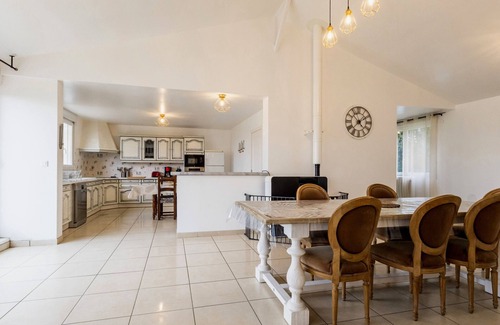 Rouans Cabaña | Casa rural tranquila en el campo con mascotas, parking y wifi