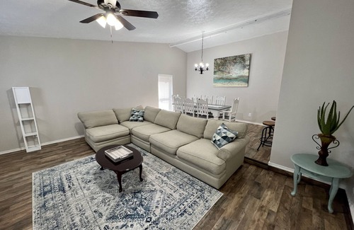 Bedford Casa | Quiet, cozy 4 bedroom home, high speed internet