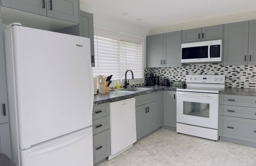Saint John Casa | Quiet Cozy Family Home. 5 mins to shopping district & Cinema.