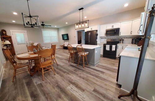 Castle Hayne Casa | Quiet & Cozy New Home Close to River, Beaches, & Downtown Wilmington