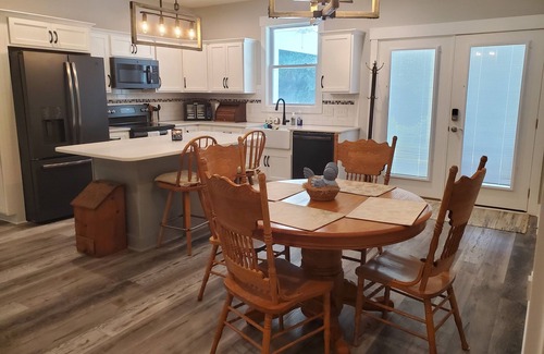 Castle Hayne Casa | Quiet & Cozy New Home Close to River, Beaches, & Downtown Wilmington