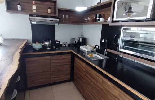 Puerto Madryn Casa | Quiet & Cozy Retreat – WiFi, Parking & Nature