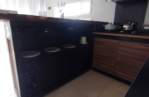 Puerto Madryn Casa | Quiet & Cozy Retreat – WiFi, Parking & Nature