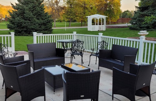 Rapid City Casa | Quiet cul-de-sac on 18-hole golf course. Good neighbors.