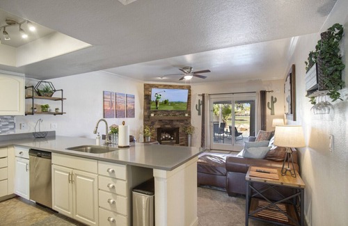 Dobson Ranch Casa | Quiet Desert Oasis on Golf Course w/ Heated Pool