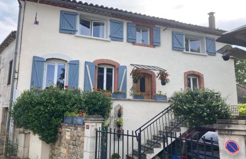 Varen Cama Y Desayuno | Quiet double ensuite room, own entrance
