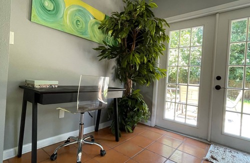 Ballast Point Casa | Casa elegante y tranquila en medio de parques cerca de MacDill AFB