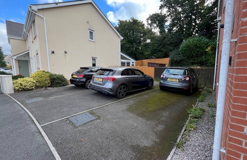 Penderry Casa | Quiet Family home| Pass The Keys