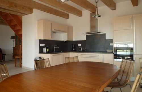 Jouqueviel Otro | Quiet farmhouse for 14 people, air conditioning, swimming pool, shaded terraces, enclosed garden, meadow