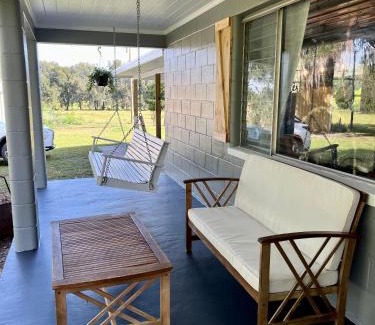 Webster Casa | Quiet Farmhouse IN THE COUNTRY close to major theme parks