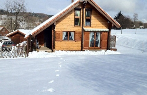 Girmont-Val-d'Ajol Chalet De Esquí | Quiet Finnish-style chalet with 11 ares of fully enclosed garden