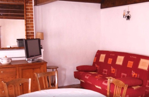 Saint-Georges-de-Didonne Casa | Quiet village house, 300 m from the beach, heart of Saint-Georges-de-Didonne