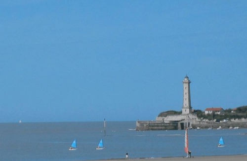 Saint-Georges-de-Didonne Casa | Quiet village house, 300 m from the beach, heart of Saint-Georges-de-Didonne