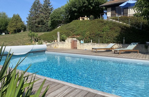 Saint-Hilaire-de-la-Cote Casa | Para los amantes de la casa de campo para 8 personas con piscina privada