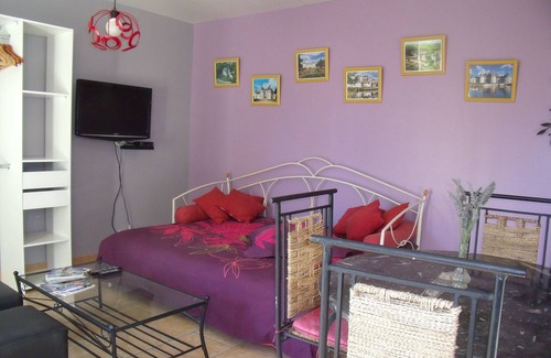 Saint-Hilaire-la-Gravelle Cabaña | Casa tranquila cerca del bosque con capacidad para 4 personas.