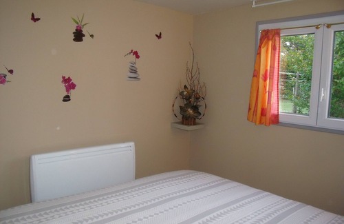Saint-Hilaire-la-Gravelle Cabaña | Casa tranquila cerca del bosque con capacidad para 4 personas.