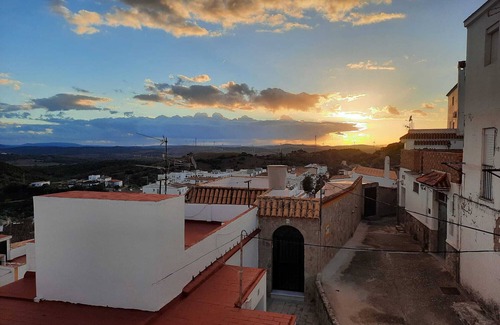 Alcala de los Gazules Casa | Quiet Getaway House in Alcala De Los Gazules